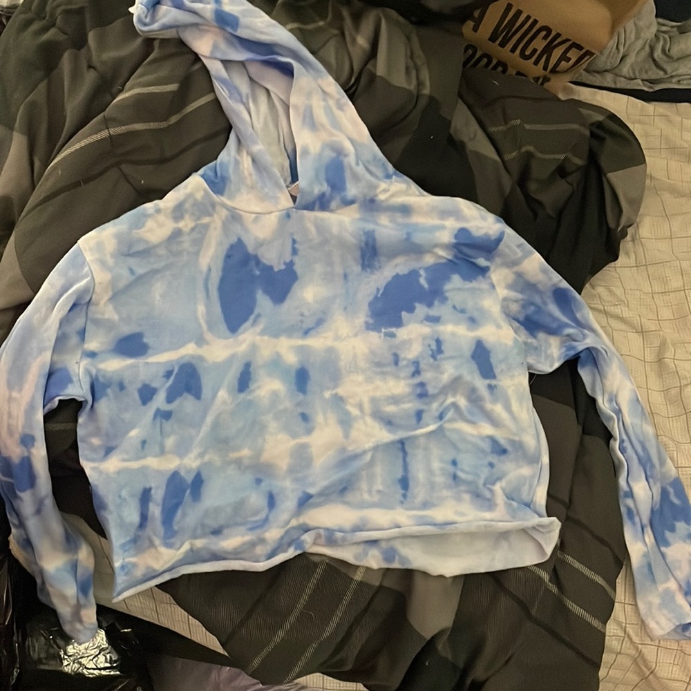 Blue tie dye cropped hoodie